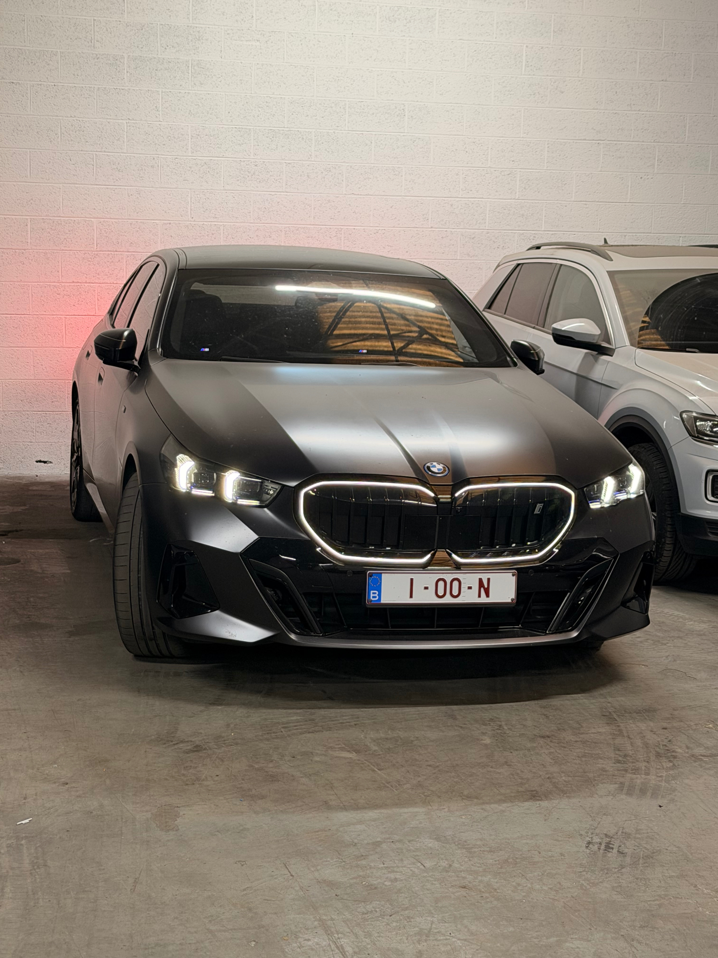 BMW Série 5 M Performance dans l'atelier IK Motor